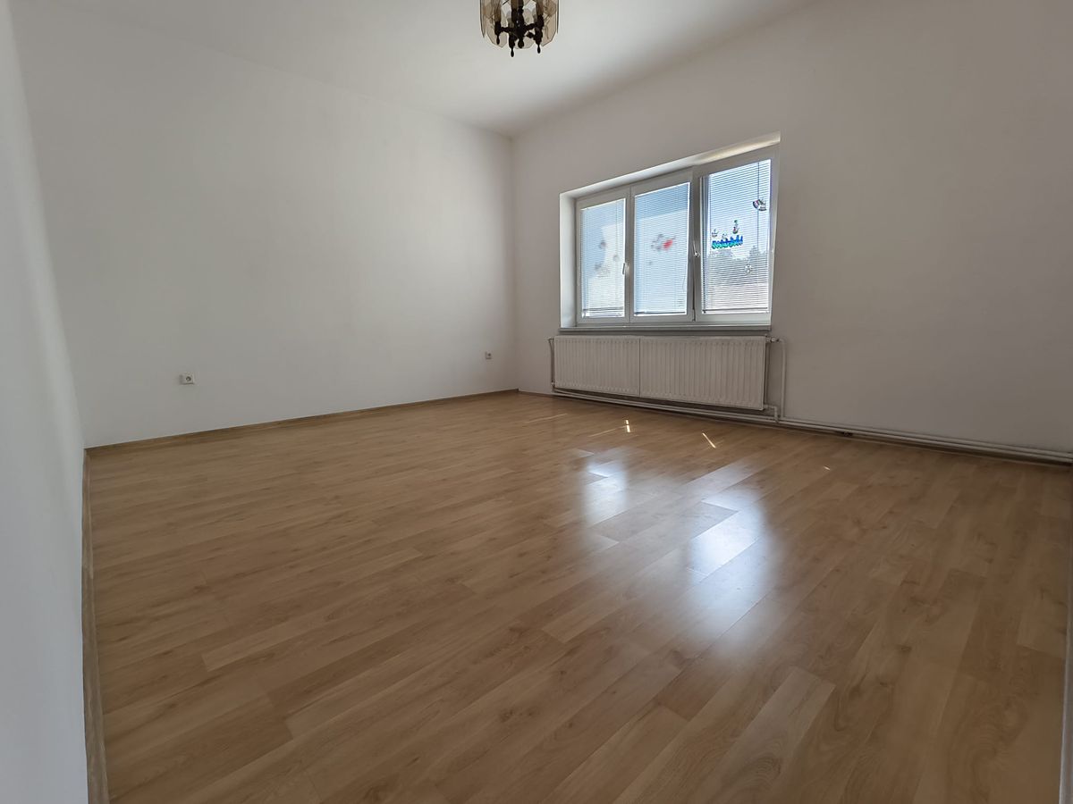Pronájem bytu 4+1 96 m² – fotografie 3