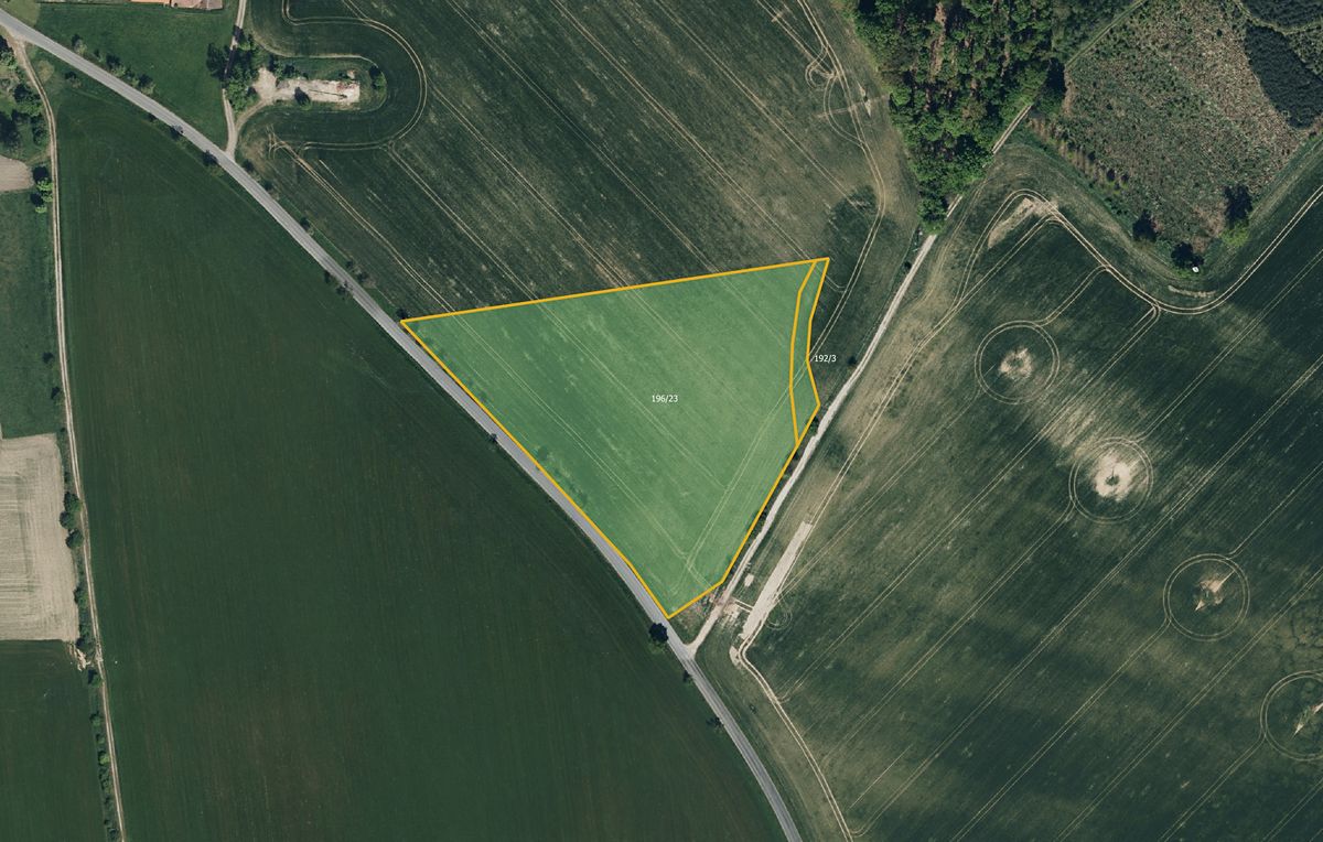 Prodej pole 11814 m²