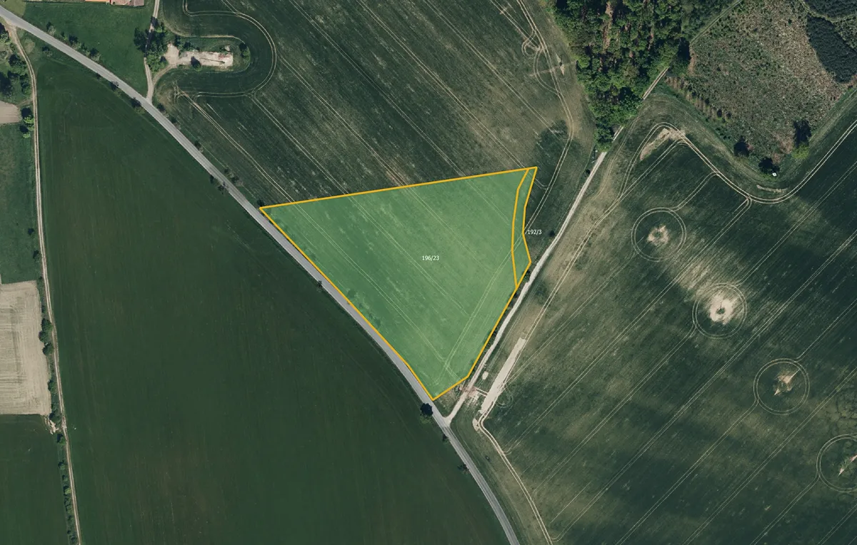 Prodej pole 11814 m²