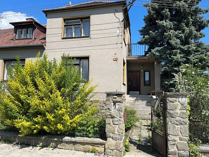 Prodej rodinného domu 180 m², pozemek 746 m², Plumlov – náhled fotky 2