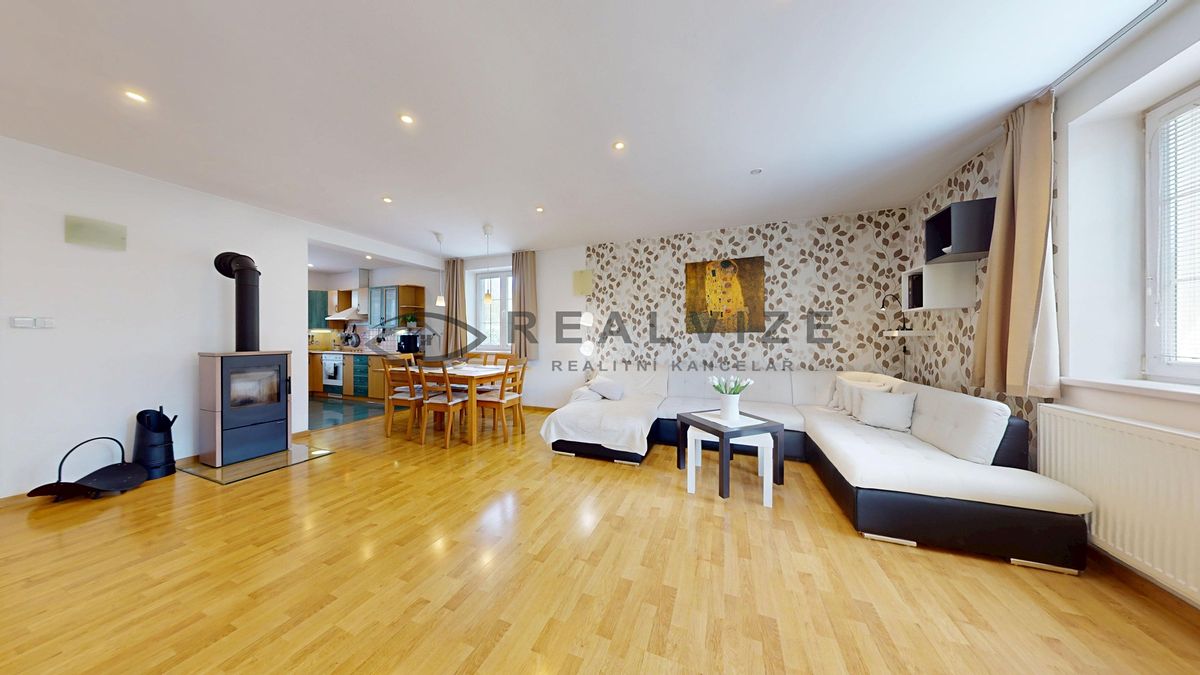 Prodej rodinného domu 97 m², pozemek 802 m² – fotografie 3