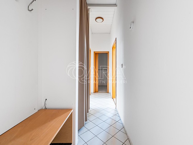 Комерційне приміщення в оренду, 184 м² (18 з 26)