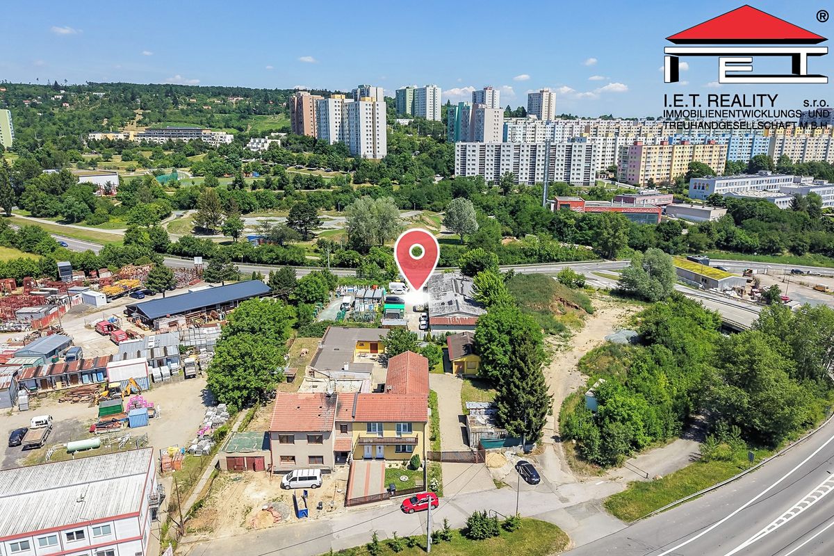 Prodej komerčního pozemku 1973 m²