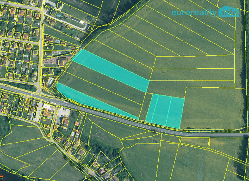 Prodej pole 16452 m²