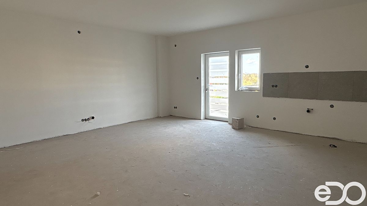 Pronájem skladového prostoru 1706 m² – fotografie 2
