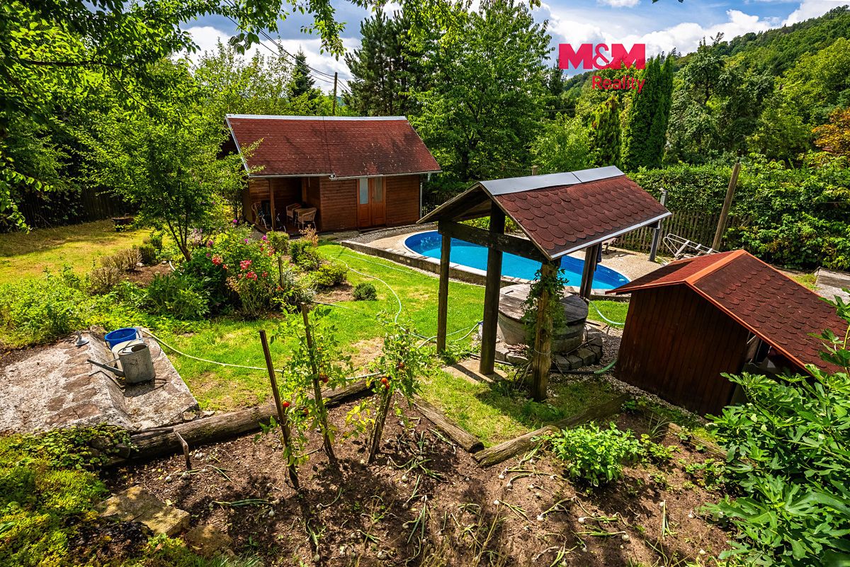 Prodej chaty 25 m², pozemek 858 m²