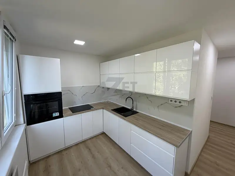 Prodej bytu 2+1 57 m², Orlová – náhled fotky 1