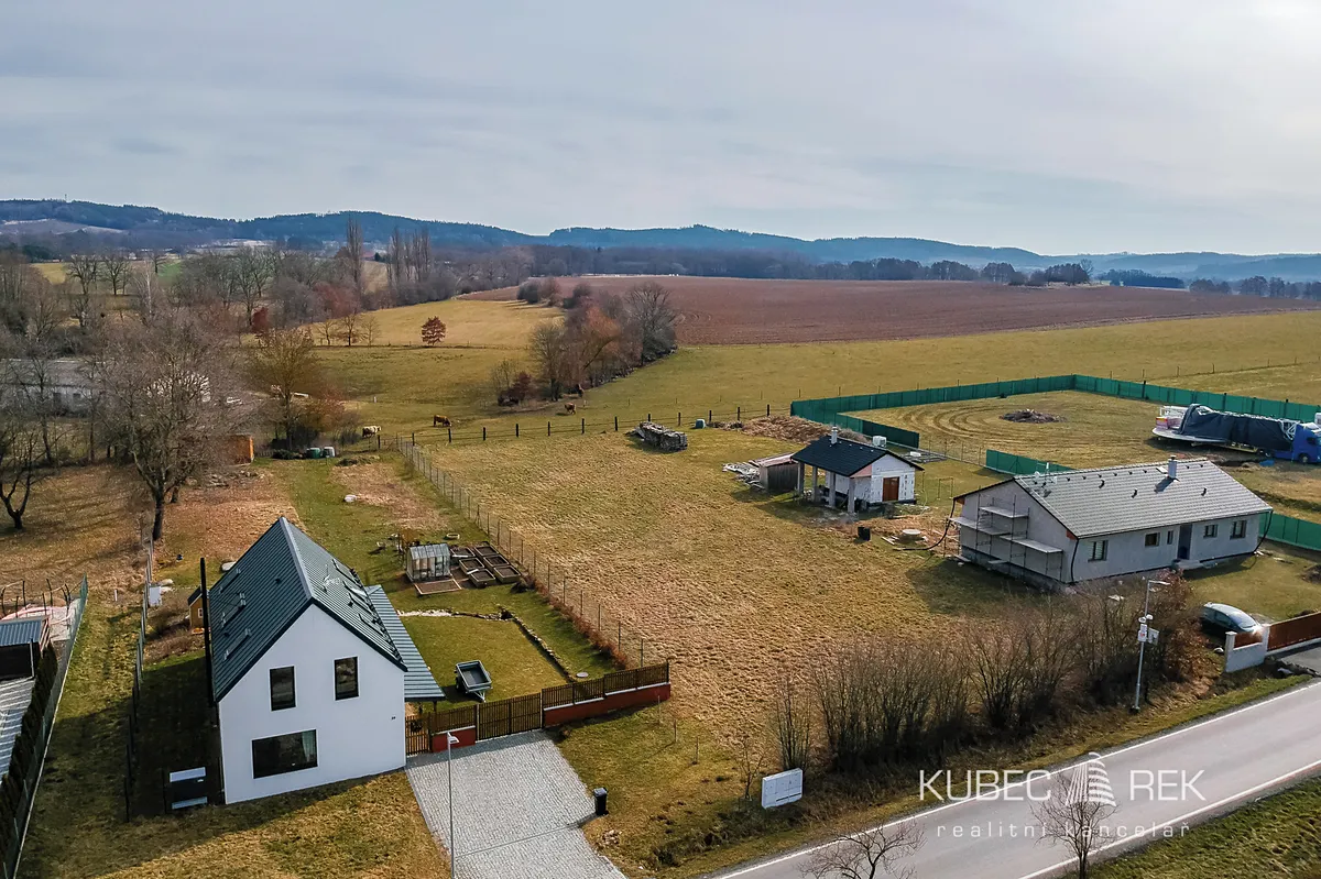 Prodej stavebního pozemku 2095 m²