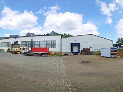 Prodej skladového prostoru 2150 m²