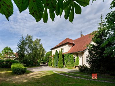 Prodej rodinného domu 1000 m², pozemek 2969 m²
