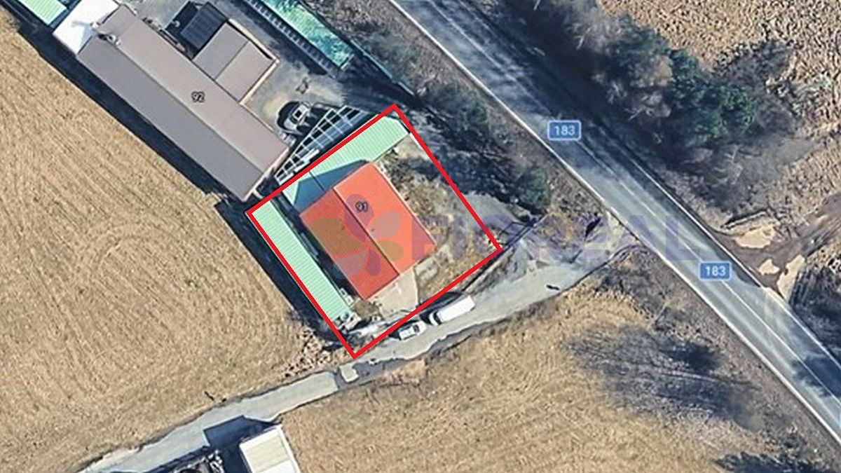 Prodej výrobní haly, prostoru 320 m² – fotografie 2
