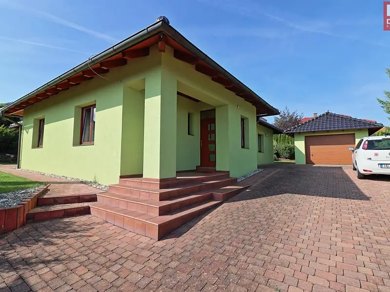 Pronájem rodinného domu 140 m², pozemek 731 m², Olomouc – náhled fotky 2