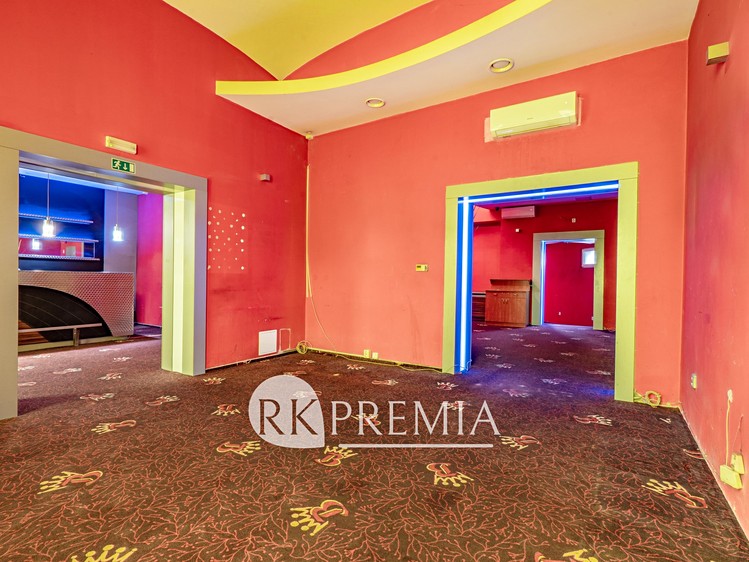 Комерційне приміщення в оренду, 130 м² (3 з 14)