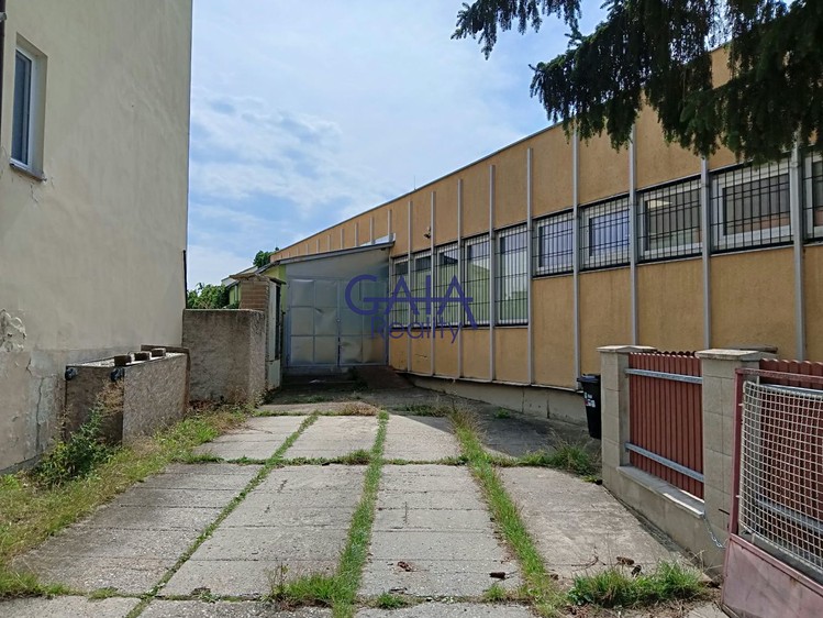 Prodej komerčního prostoru, 218 m² (18 z 21)
