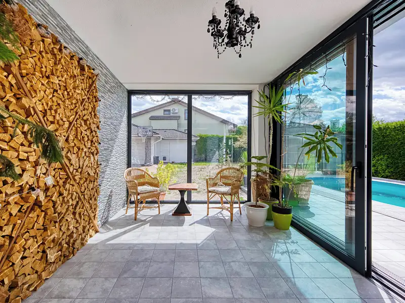 Prodej rodinného domu 223 m², pozemek 799 m², Líně – náhled fotky 1