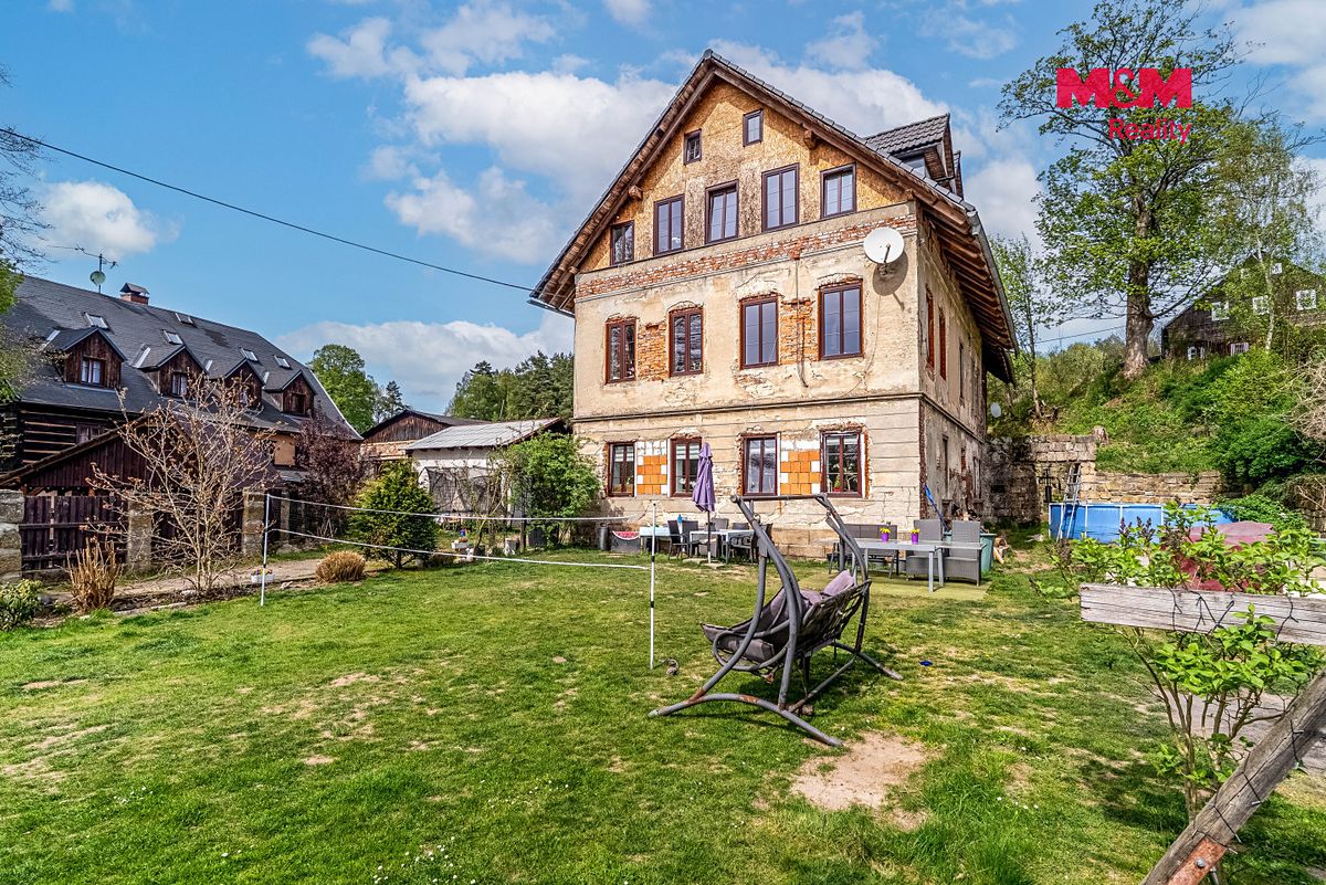 Prodej rodinného domu 1190 m², pozemek 4299 m² – fotografie 2