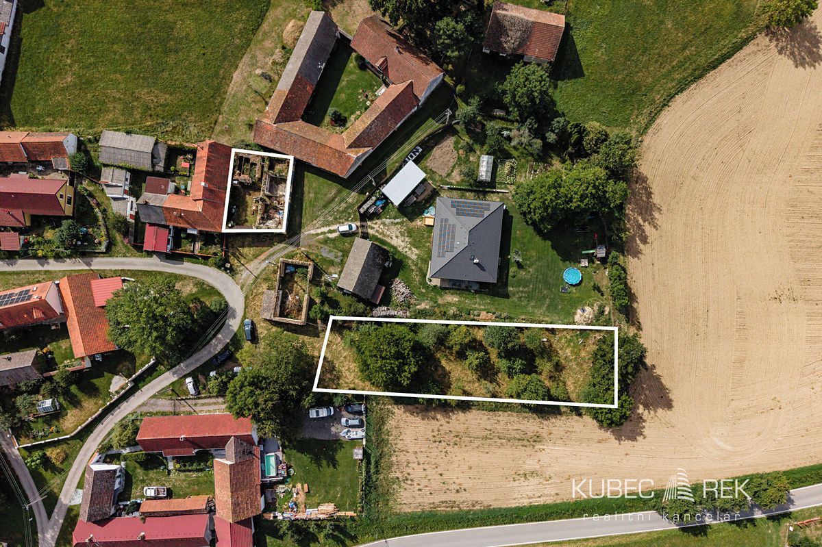Prodej stavebního pozemku 1342 m², Dírná – fotka 1 z 3