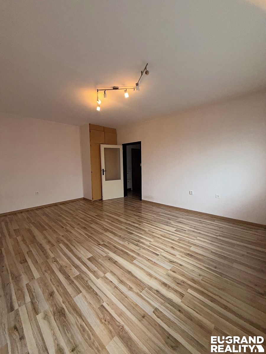 Pronájem bytu 1+1 36 m² – fotografie 5