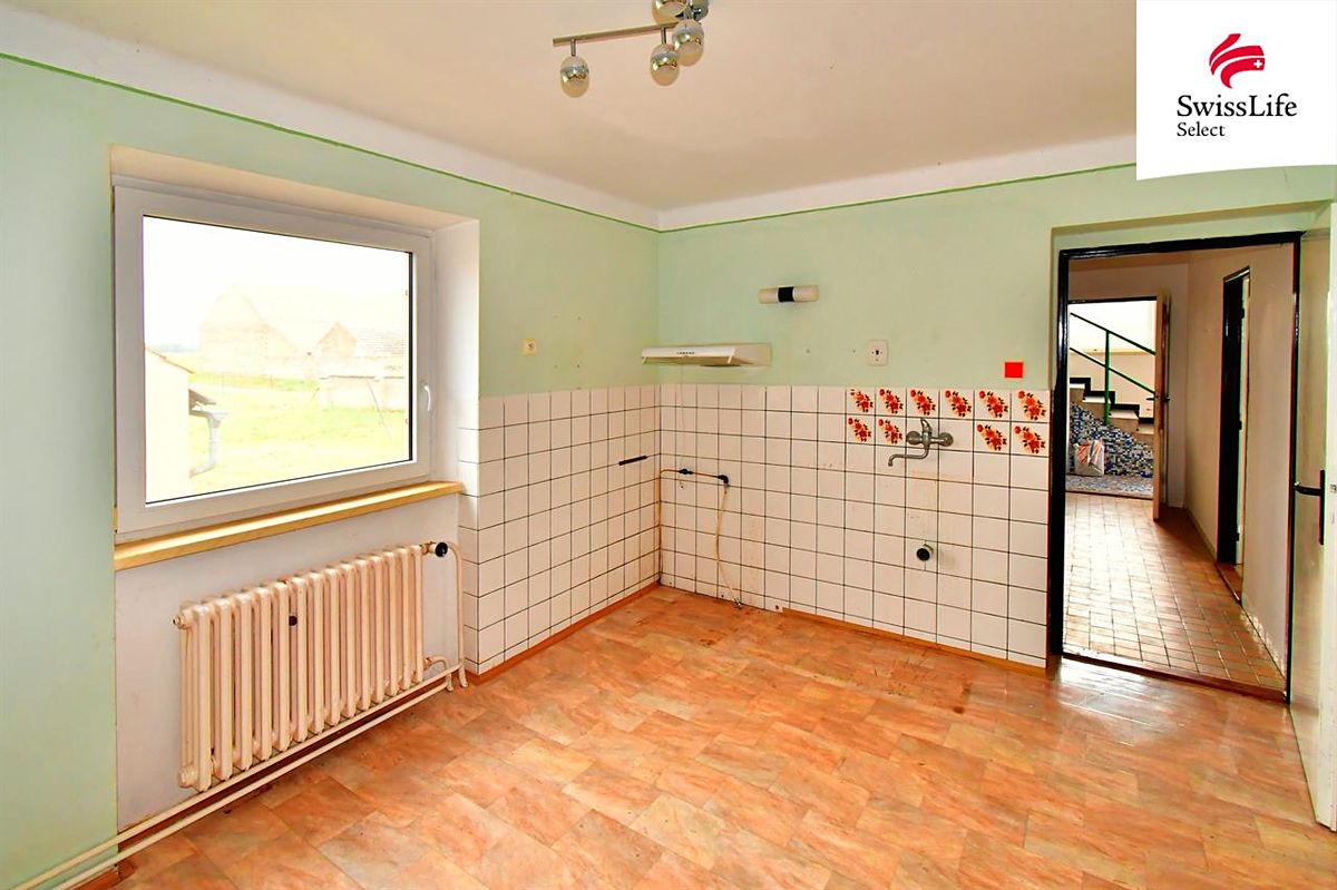 Prodej rodinného domu 80 m², pozemek 670 m² – fotografie 4
