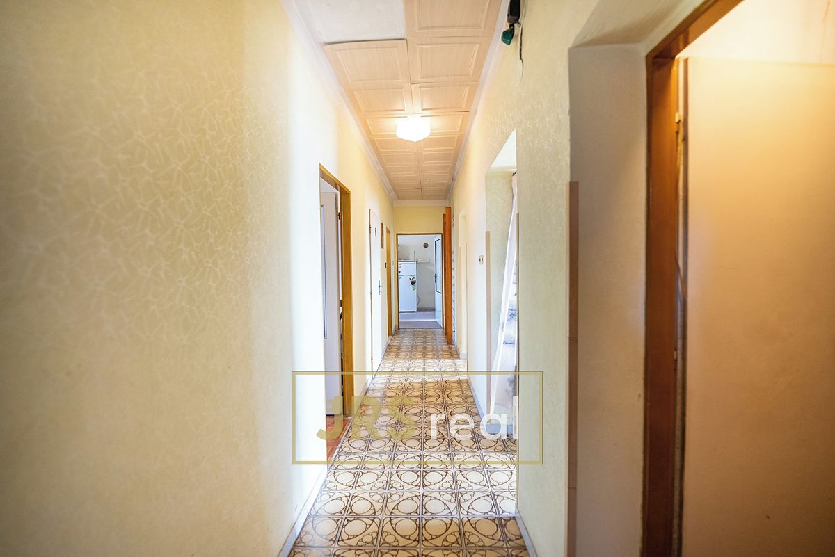 Prodej rodinného domu 121 m², pozemek 880 m² – fotografie 4