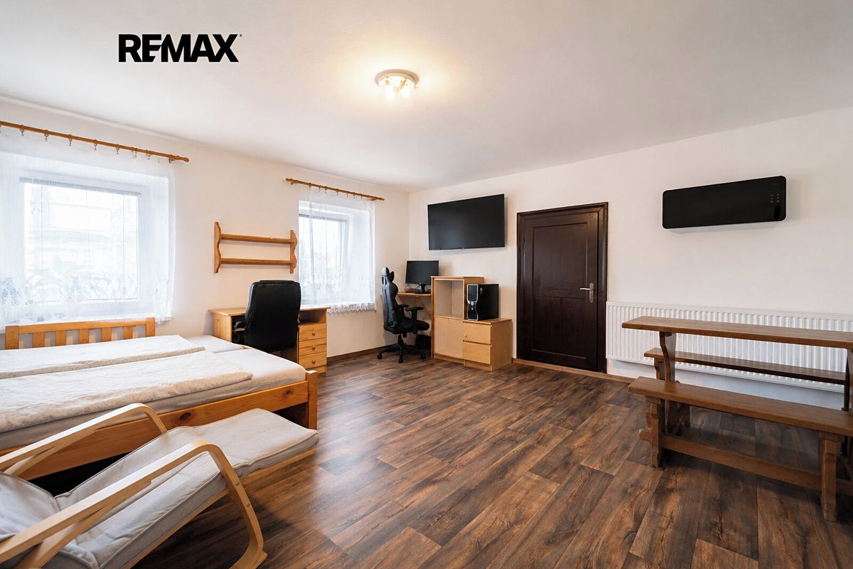 Prodej rodinného domu 110 m², pozemek 658 m² – fotografie 3