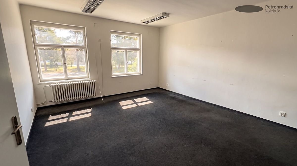 Pronájem kanceláře 29 m² – fotografie 3