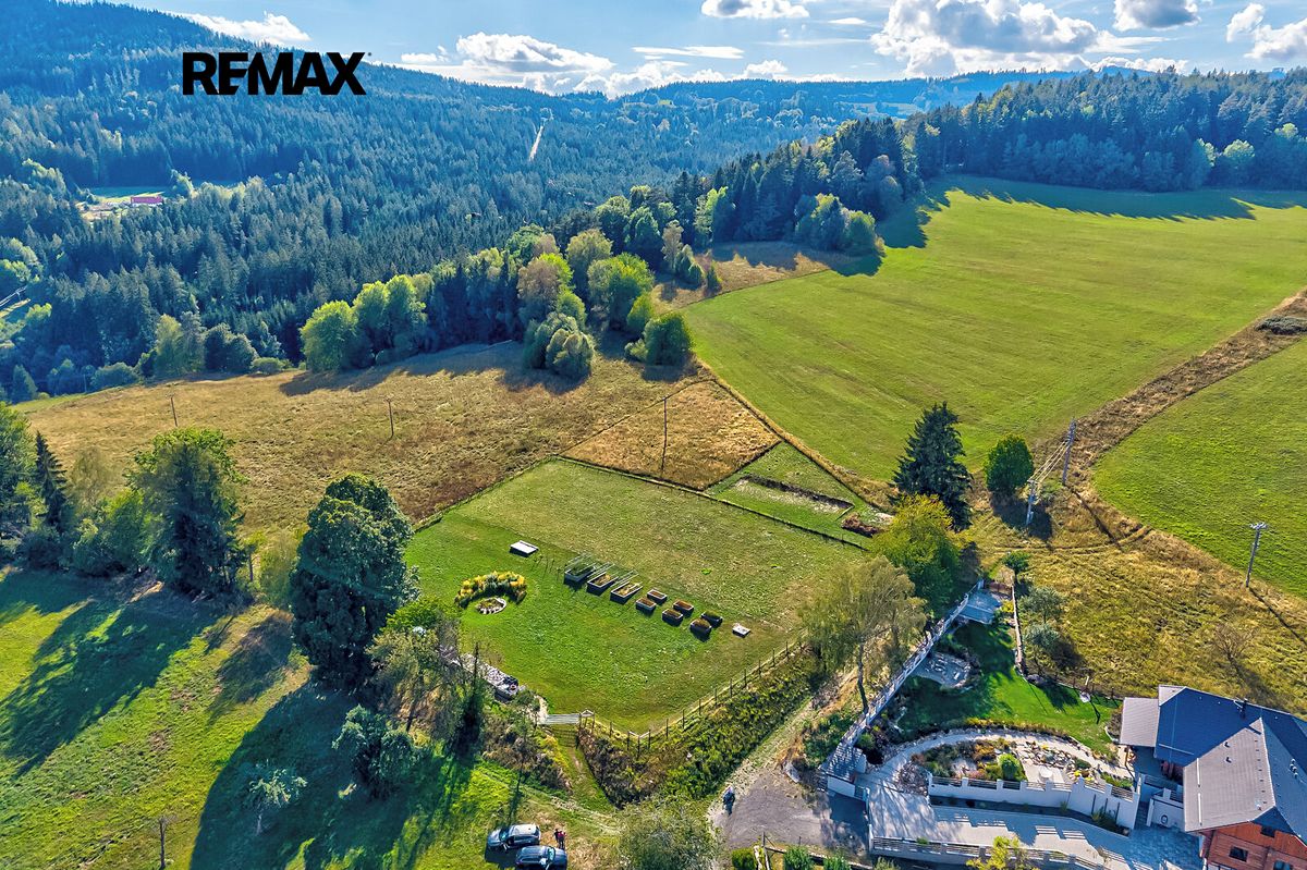 Prodej stavebního pozemku 2574 m² – fotografie 2