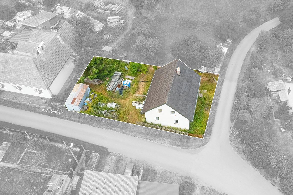 Prodej rodinného domu 144 m², pozemek 460 m² – fotografie 2