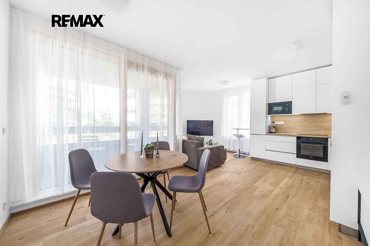 Pronájem bytu 2+kk 55 m²
