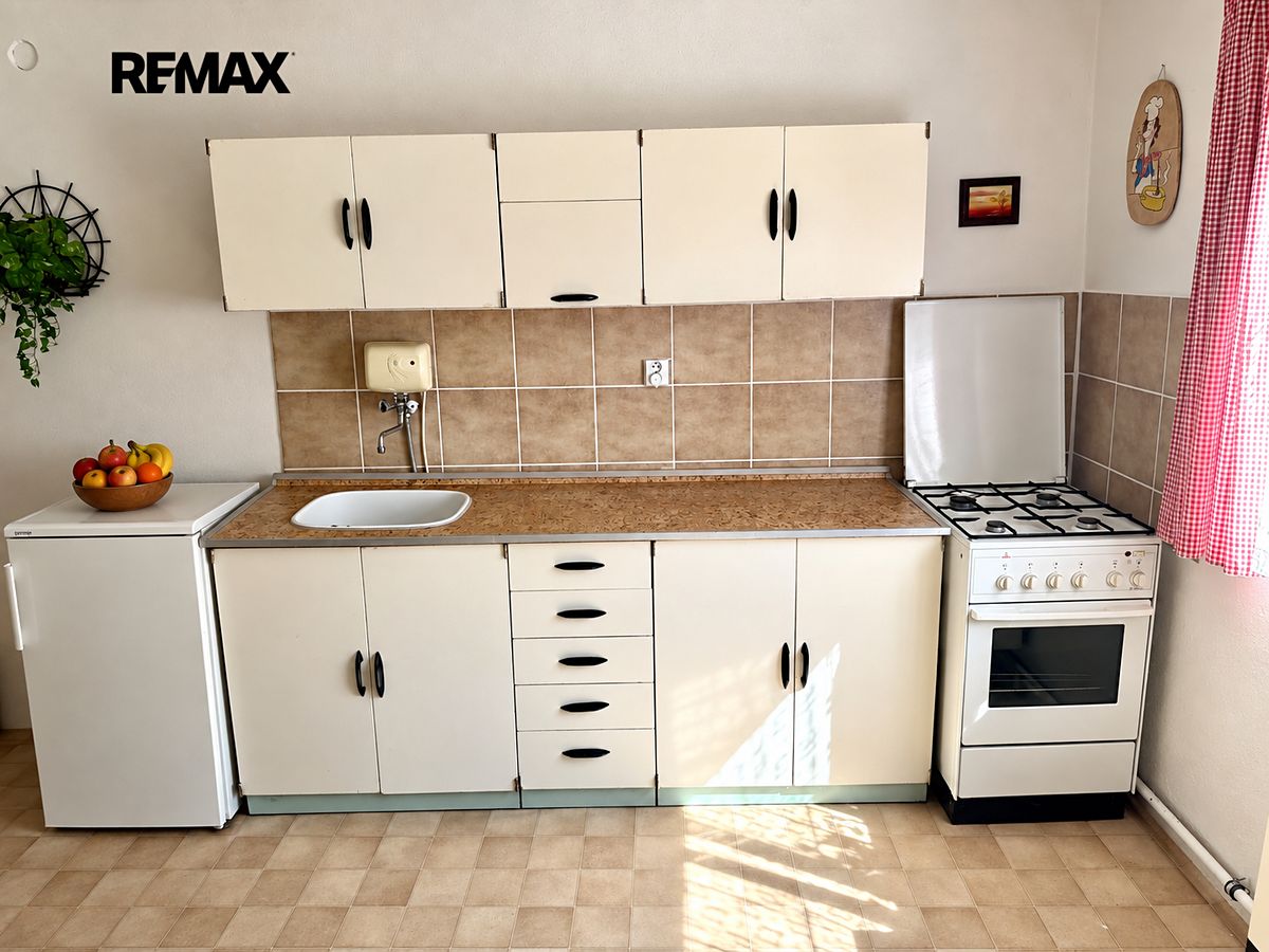 Prodej rodinného domu 151 m², pozemek 1806 m² – fotografie 5