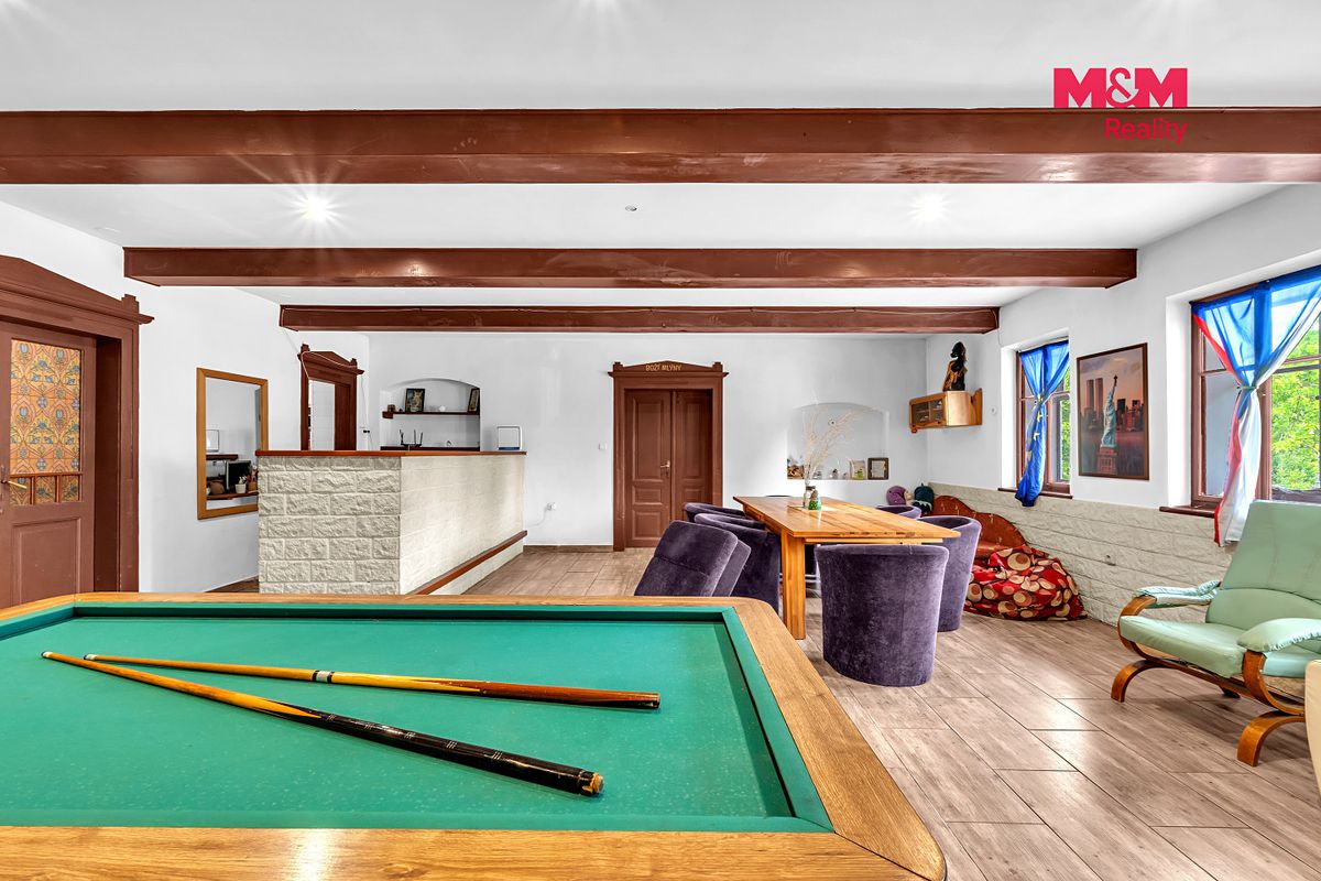 Prodej rodinného domu 344 m², pozemek 4173 m² – fotografie 5