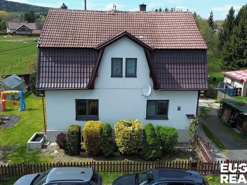 Prodej rodinného domu 216 m², pozemek 632 m², Varnsdorf – náhled fotky 1