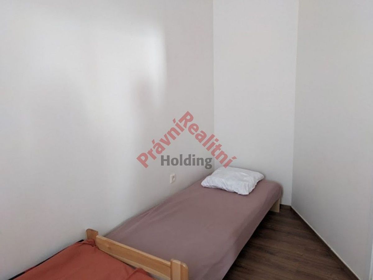 Pronájem bytu 2+kk 35 m² – fotografie 4
