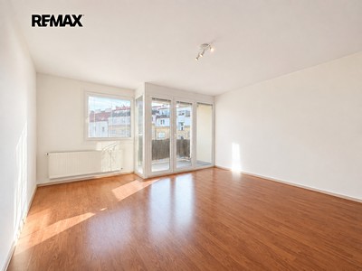 Pronájem bytu 1+kk 33 m²