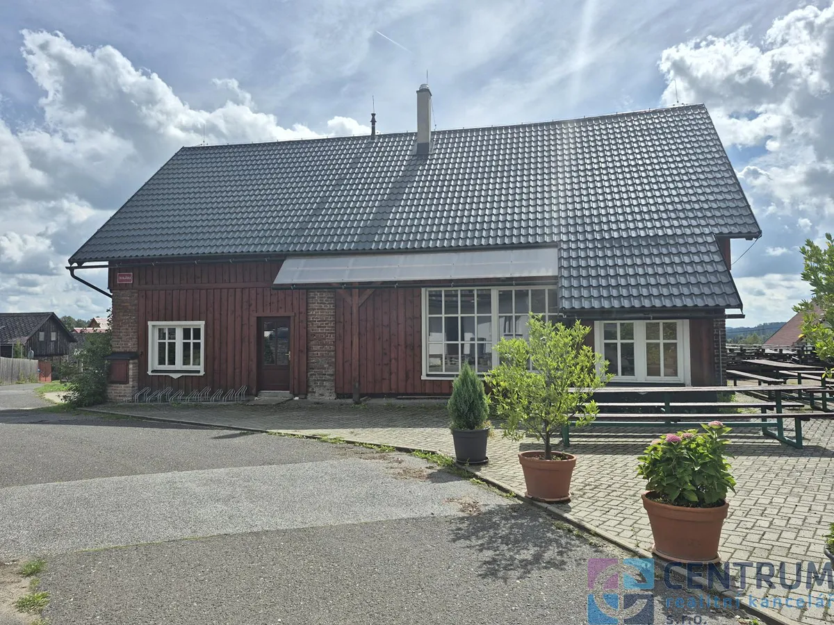 Pronájem obchodního prostoru 240 m²