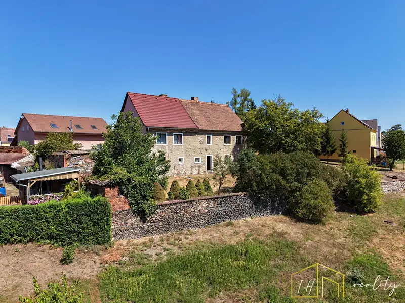 Prodej rodinného domu 250 m², pozemek 1848 m², Modlany – náhled fotky 3