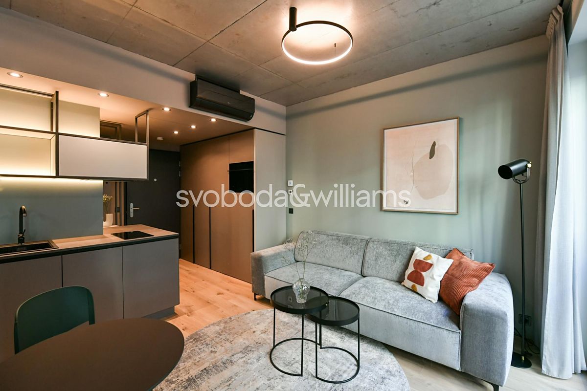 Pronájem bytu 2+kk 35 m² – fotografie 2