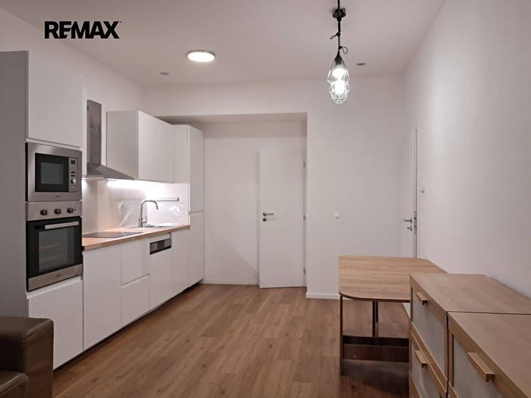 Prodej bytu 3+kk, 60 m² (7 z 33)