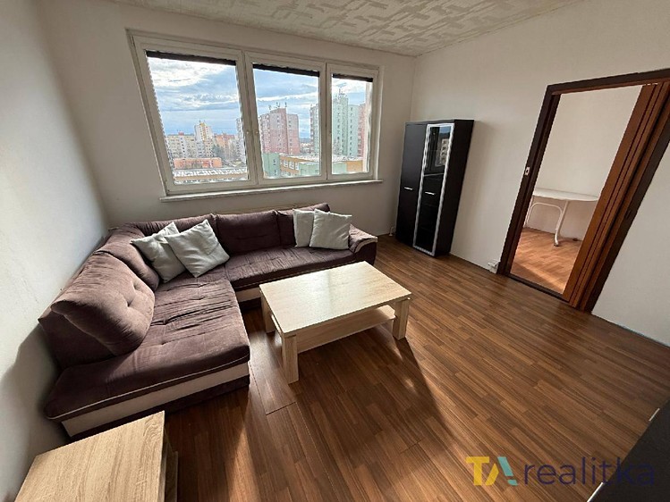 Pronájem bytu 2+1, 44 m² (6 z 9)