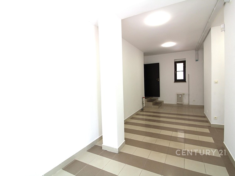 Pronájem komerčního prostoru, 102 m² (8 z 12)
