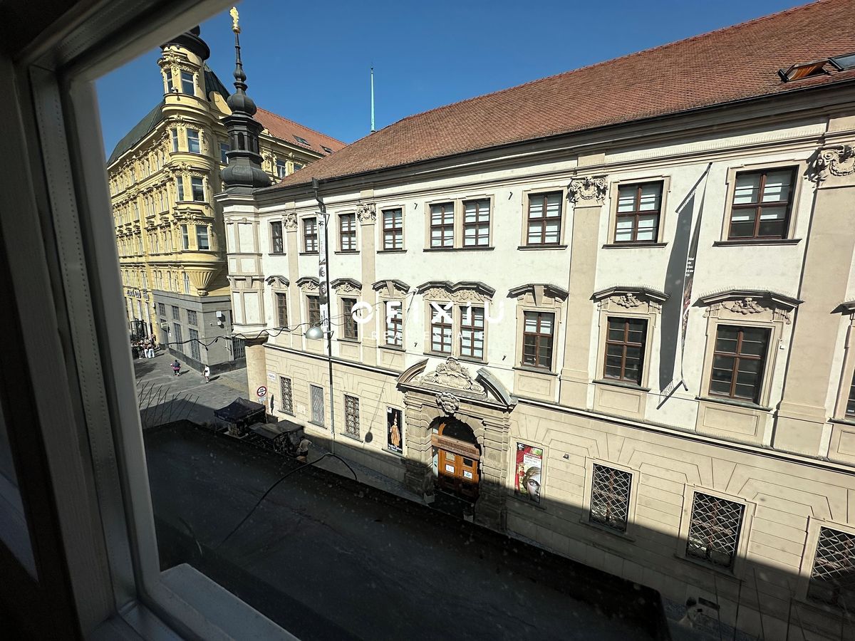 Pronájem kanceláře 67 m² – fotografie 2