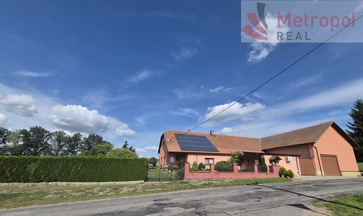 Prodej rodinného domu 165 m², pozemek 2686 m² – fotografie 2