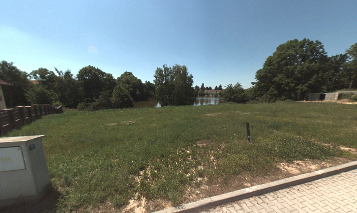 Prodej stavebního pozemku 764 m² – fotografie 3