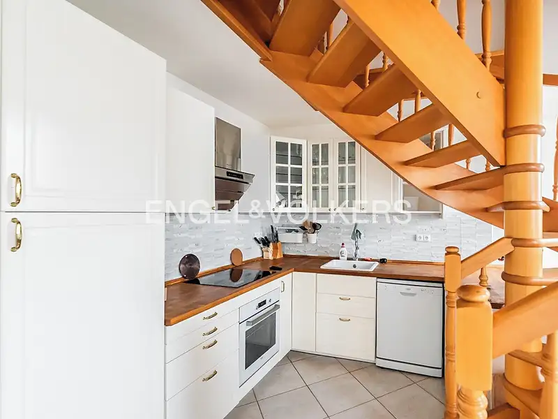 Pronájem bytu 3+kk 90 m², Praha – náhled fotky 2