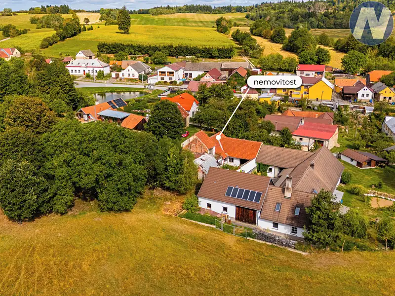 Prodej rodinného domu 259 m², pozemek 610 m², Studená – náhled fotky 2