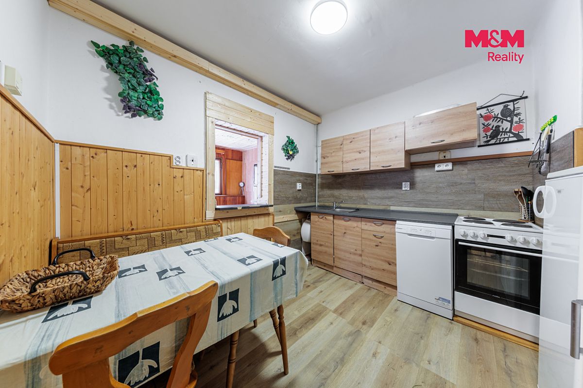 Prodej chaty 180 m², pozemek 588 m² – fotografie 4
