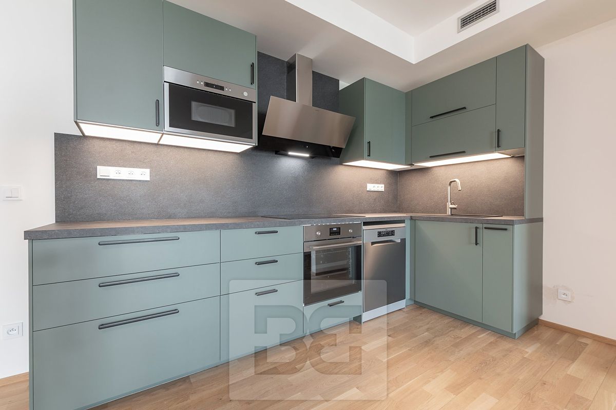Pronájem bytu 2+kk 72 m²