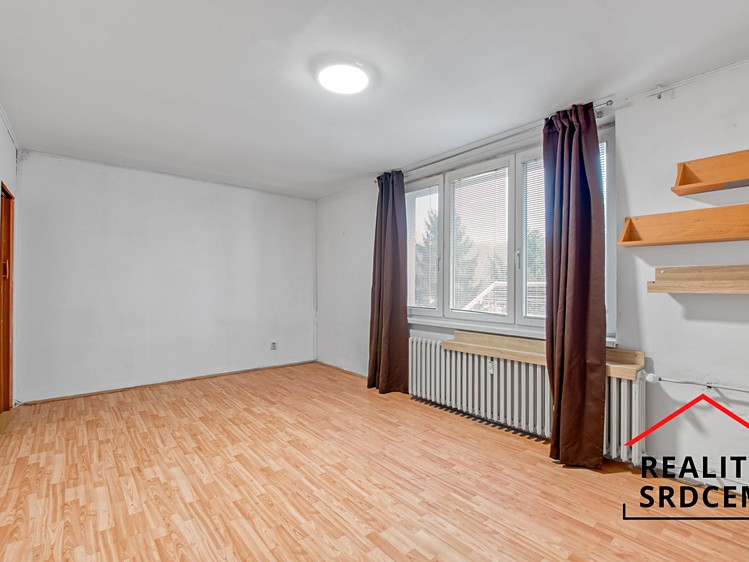 Pronájem bytu 1+kk, 31 m² (3 z 12)