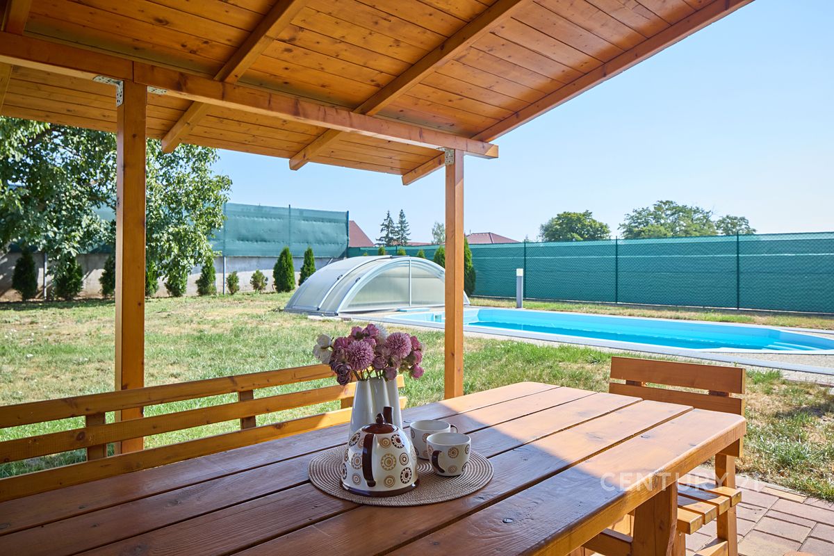 Prodej rodinného domu 124 m², pozemek 692 m² – fotografie 3