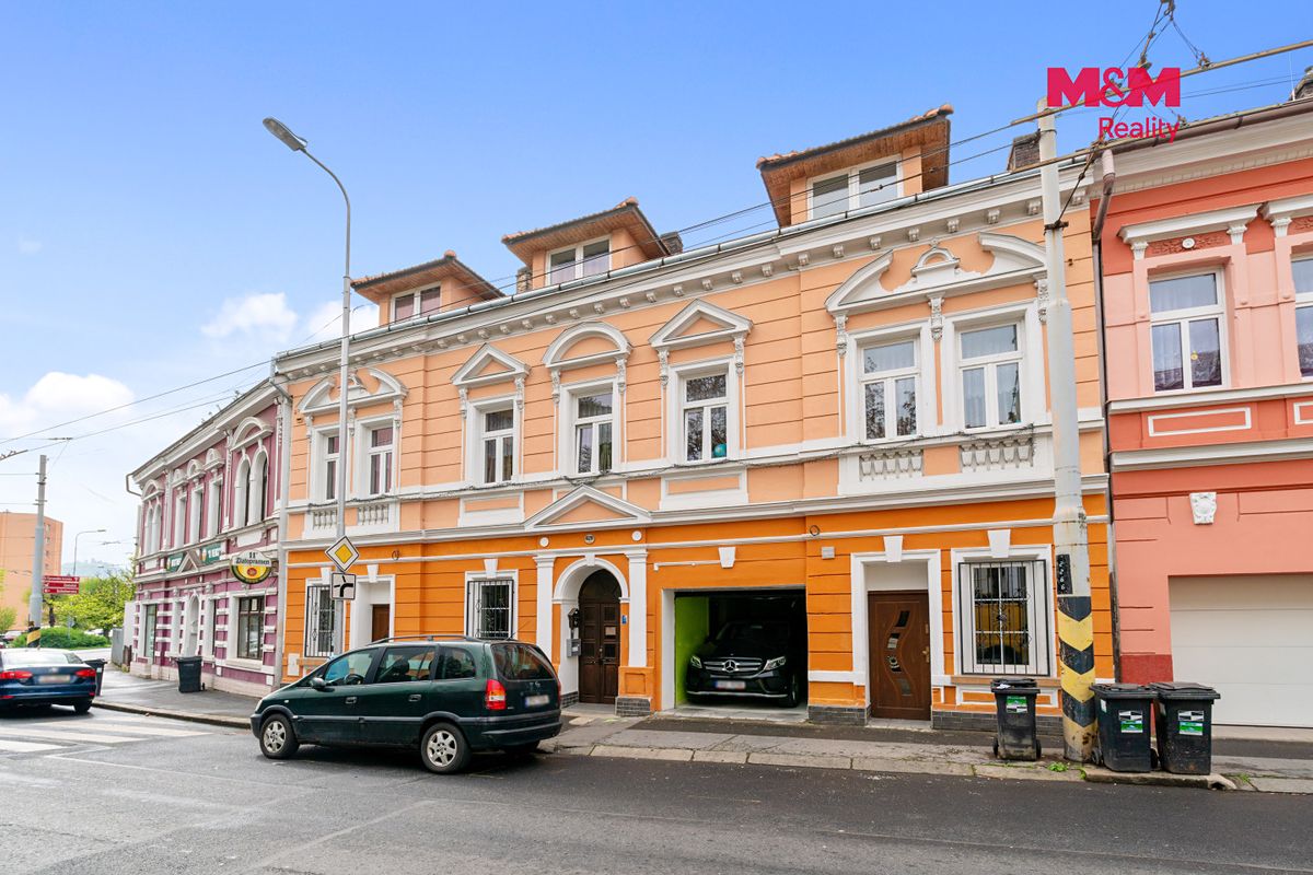 Prodej rodinného domu 360 m², pozemek 333 m² – fotografie 2